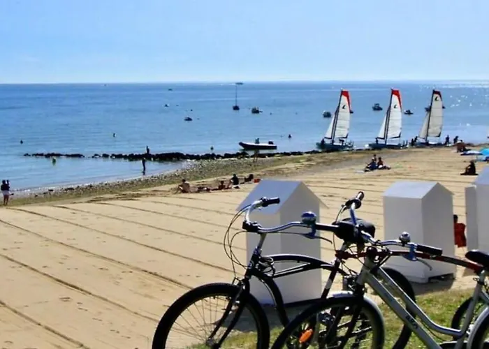 12 Pers - Grand Jardin - 8 Min à Pied De La - Idéal Pour Détente Ou Remote-working *