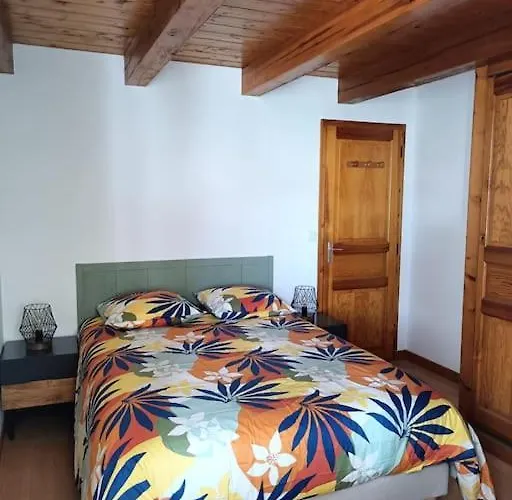 12 Pers - Grand Jardin - 8 Min à Pied De La - Idéal Pour Détente Ou Remote-working Hébergement de vacances