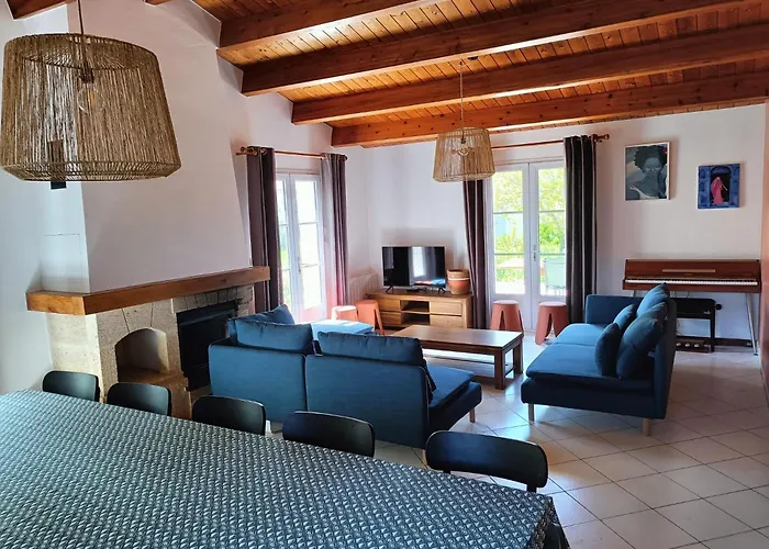 Hébergement de vacances 12 Pers - Grand Jardin - 8 Min à Pied De La - Idéal Pour Détente Ou Remote-working