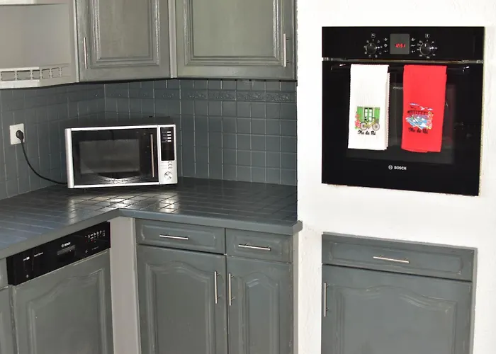 Hébergement de vacances 12 Pers - Grand Jardin - 8 Min à Pied De La - Idéal Pour Détente Ou Remote-working